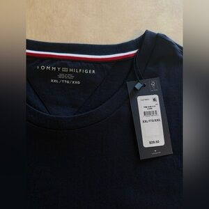 Tommy Hilfiger Men's Navy Short Sleeve Crew Neck Tee with Flag Trim